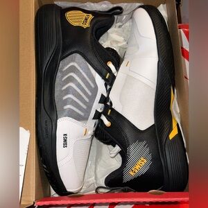 K-Swiss “Ultrashot Team” Men’s Size 11.5 US *New with box*